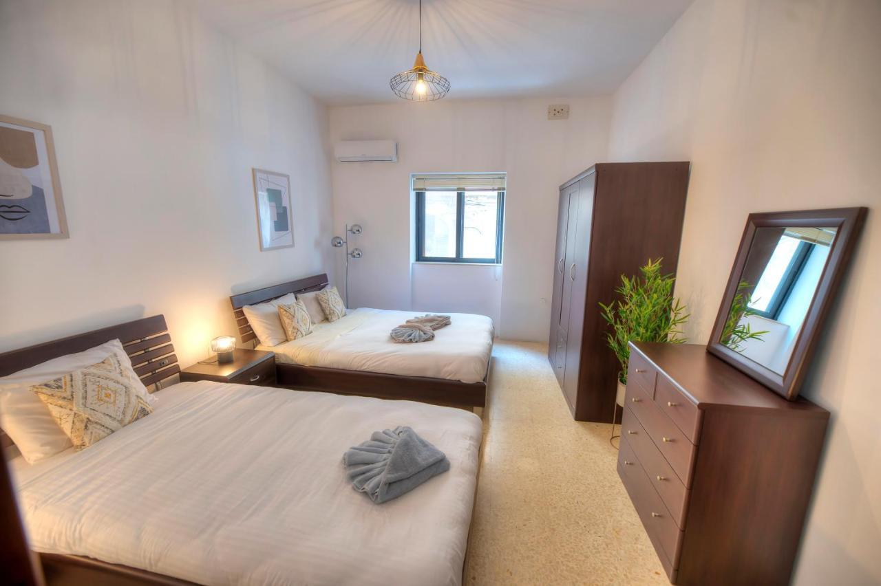 Enormous 3Bedrooms Seafront With Balcony Pdeh1-1 Σλιέμα Εξωτερικό φωτογραφία